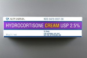 Hydrocortisone 2.5% Topical Cream Tube 30 Gram